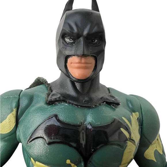 DC Batman v Superman Batwing + '94 Knightquest & '08 Dark Knight Figures Bundle - Picture 11 of 13